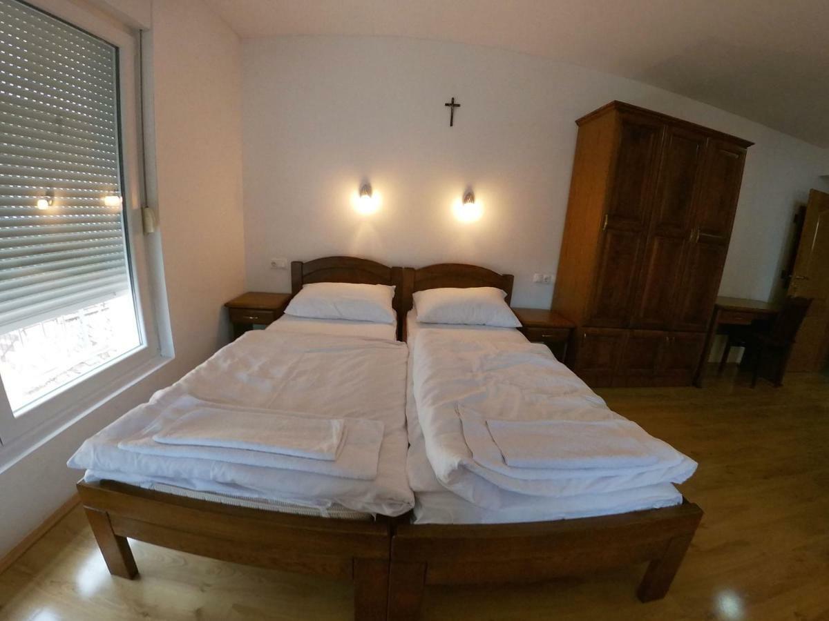 Hotel Bagaric -Ispod Brda Ukazanja Adress Kraljice Mira 56 Bijakovci Medugorje الغرفة الصورة